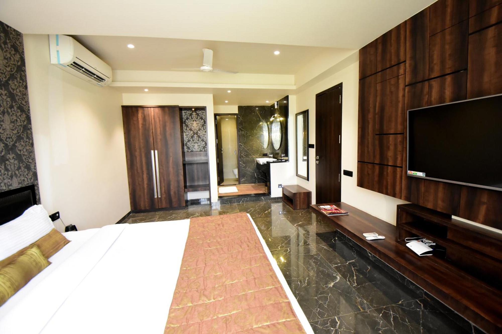 Sentosa Resorts & Water Park Chinchvad Zewnętrze zdjęcie