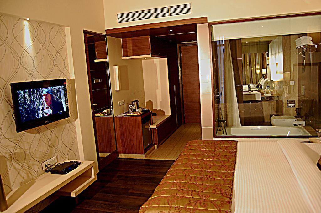 Sentosa Resorts & Water Park Chinchvad Pokój zdjęcie