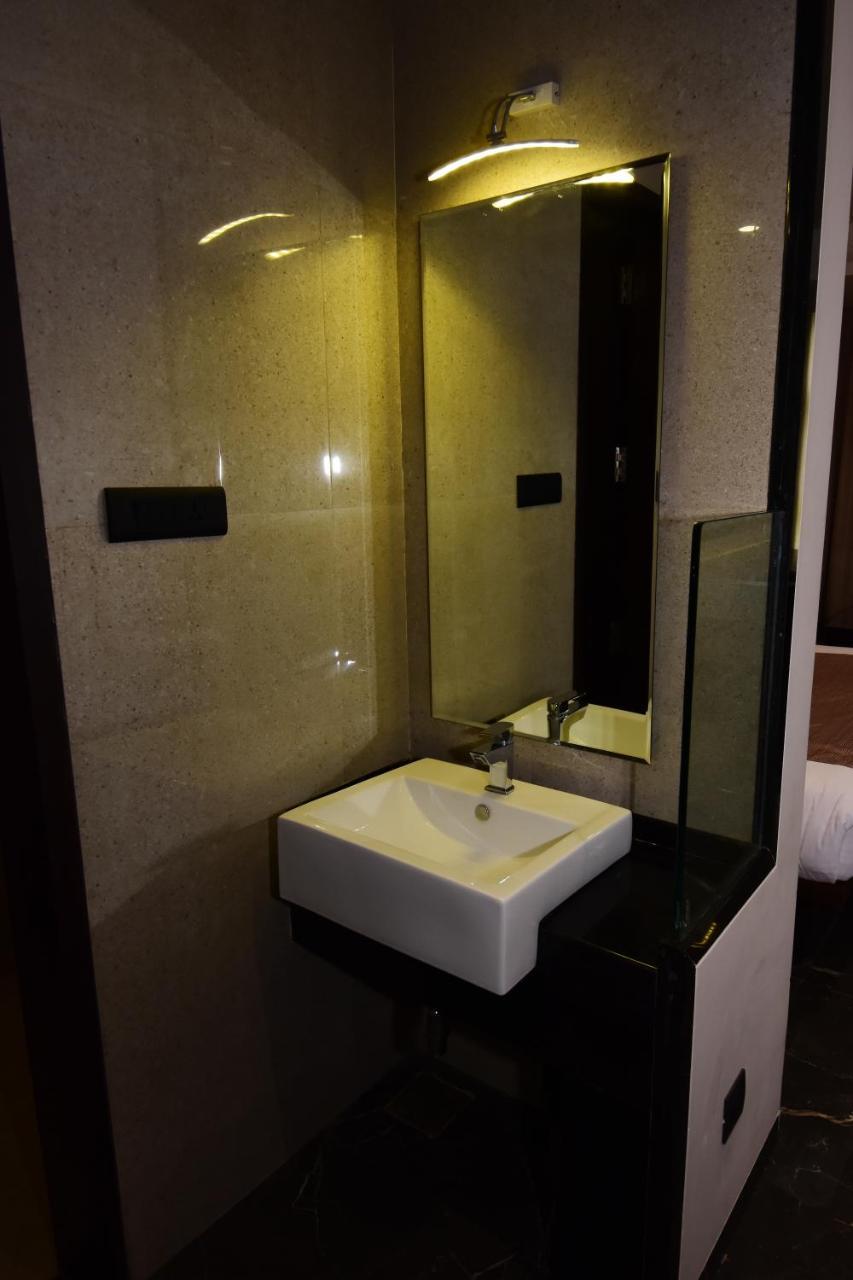 Sentosa Resorts & Water Park Chinchvad Zewnętrze zdjęcie