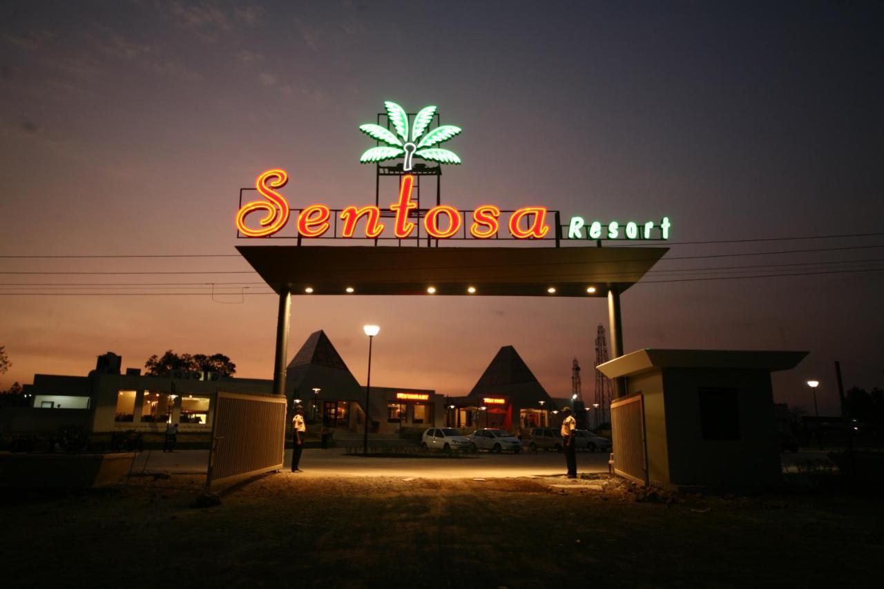Sentosa Resorts & Water Park Chinchvad Zewnętrze zdjęcie